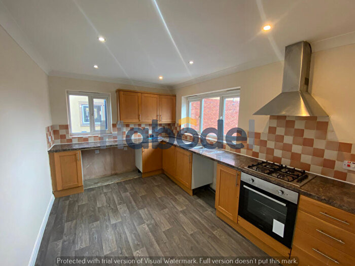 3 Bedroom Flat To Rent In Cambridge Court, Tindale Crescent, Bishop Auckland, DL14