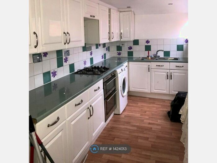 2 Bedroom Terraced House To Rent In Peareswood Road, Erith, DA8