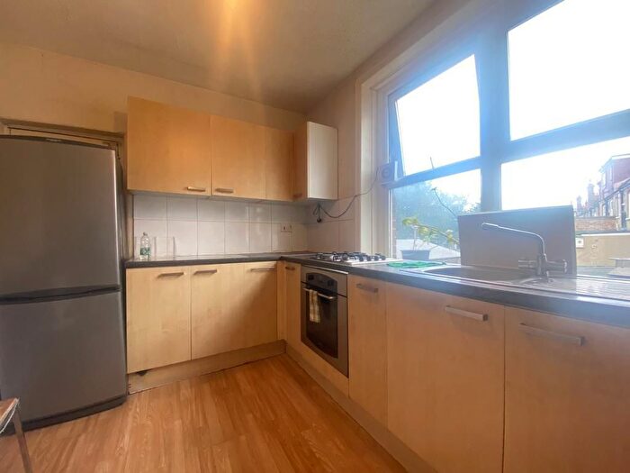 2 Bedroom Flat To Rent In London Road, Thornton Heath, CR7