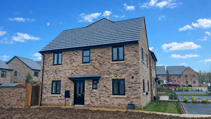 3 Bedroom Semi-Detached House For Sale In Cotterstock Road, Oundle, PE8