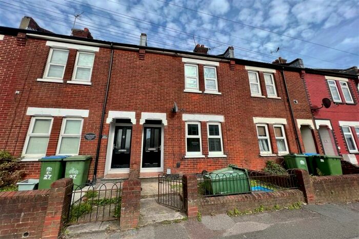 3 Bedroom House To Rent In Romsey Road, Southampton, SO16