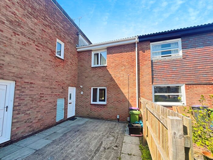 1 Bedroom Flat To Rent In Trostrey, Hollybush, Cwmbran, NP44