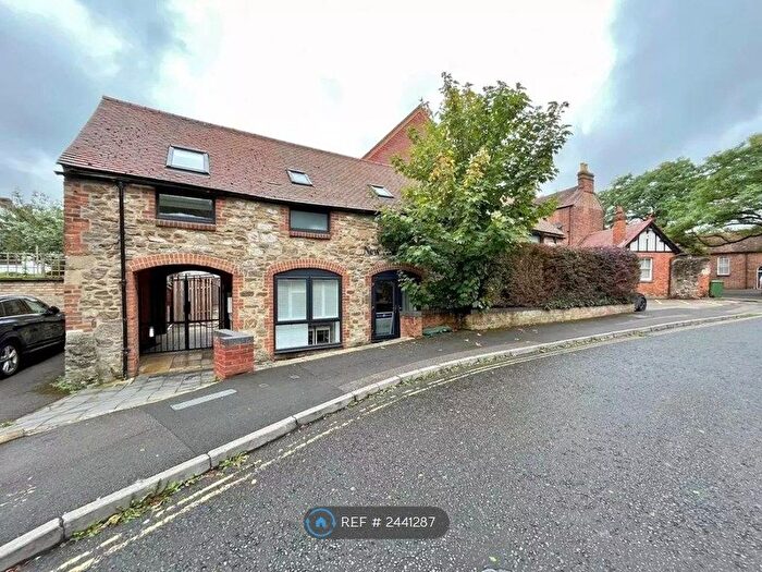 1 Bedroom Flat To Rent In Old Station Yard, Abingdon, OX14