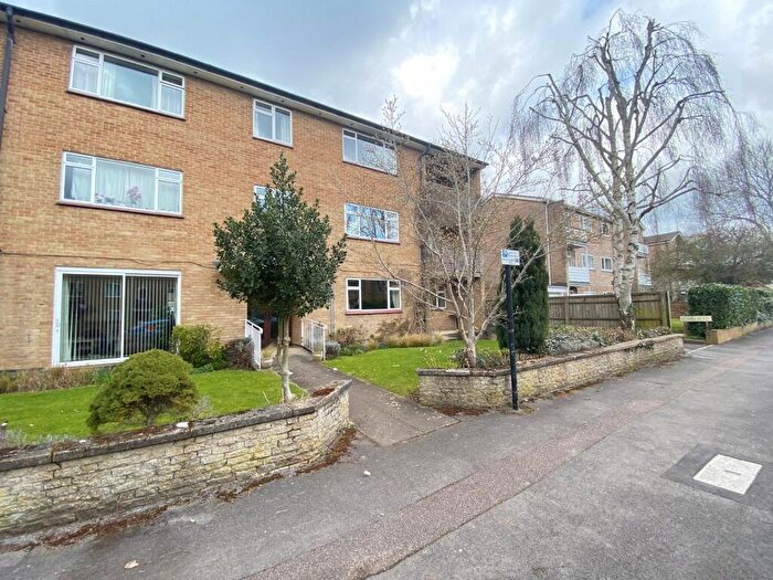 2 Bedroom Apartment To Rent In Sunnymeade Flats Hernes Road, Oxford, Oxfordshire, OX2