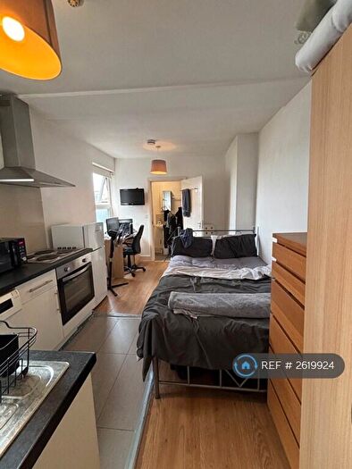 Studio To Rent In Rufford Street, London, N1