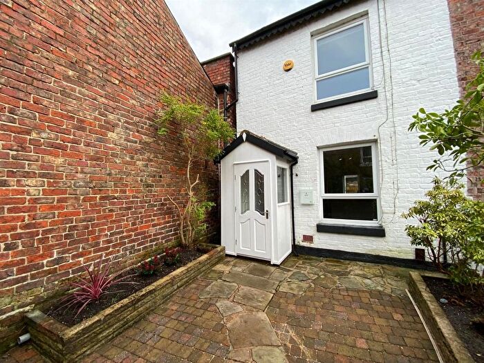 2 Bedroom Property To Rent In Stanley Grove, Chorlton Cum Hardy, Manchester, M21