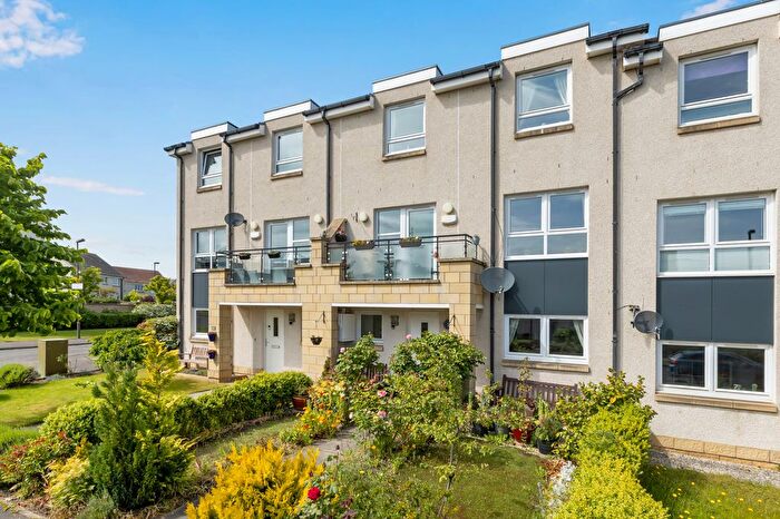 4 Bedroom Town House For Sale In Burnbrae Road, Bonnyrigg, EH19