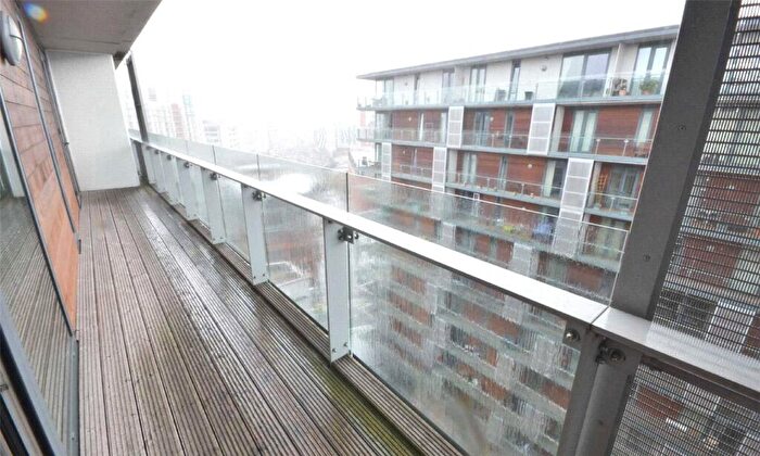 2 Bedroom Apartment To Rent In Spectrum, Block, Blackfriars Road, Salford, M3