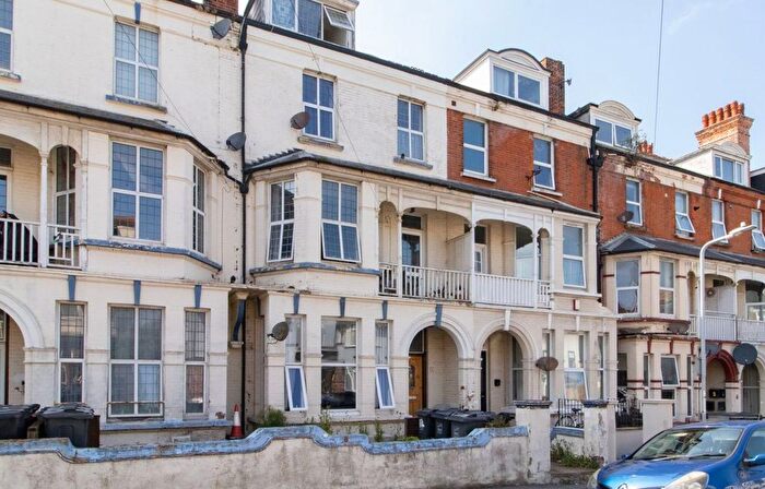 1 Bedroom Flat To Rent In Surrey Road, Cliftonville, Margate, CT9