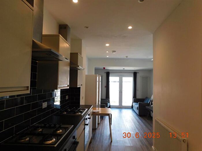 7 Bedroom House To Rent In Brithdir Street, Cathays, CF24