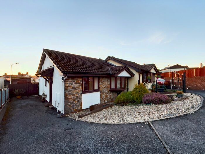 2 Bedroom Bungalow To Rent In Heol Brithdir, Birchgrove, Swansea, SA7