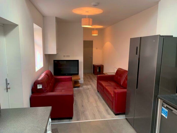 5 Bedroom Terraced House To Rent In Filey Road Manchester, M14