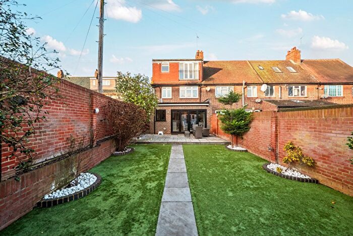 4 Bedroom End Terrace House For Sale In Marlborough Road, Isleworth, TW7