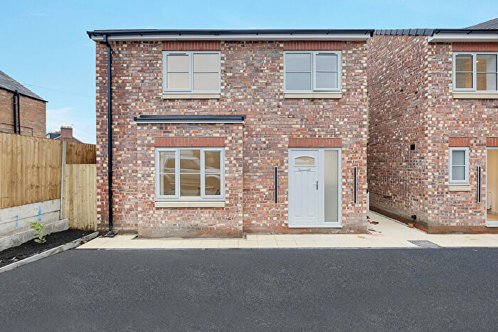 3 Bedroom Detached House For Sale In Park Street, Northwich, CW8