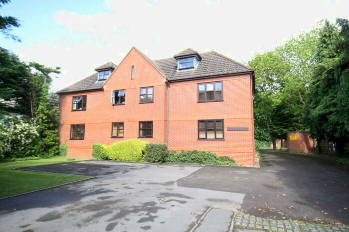 1 Bedroom Apartment To Rent In Oldfield Road Maidenhead Berkshire, SL6