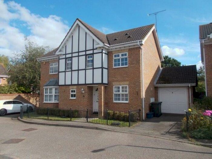 4 Bedroom Detached House To Rent In Harrier Way, Waltham Abbey, EN9