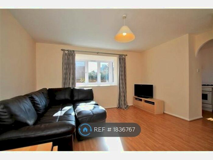 2 Bedroom Flat To Rent In Crosslet Vale, London, SE10