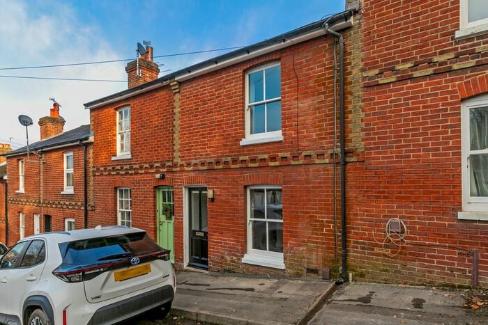 2 Bedroom Terraced House To Rent In Greenhill Avenue, Winchester, SO22