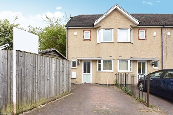 3 Bedroom Semi Detached House To Rent In Headley Way, Headington, Oxford, OX3