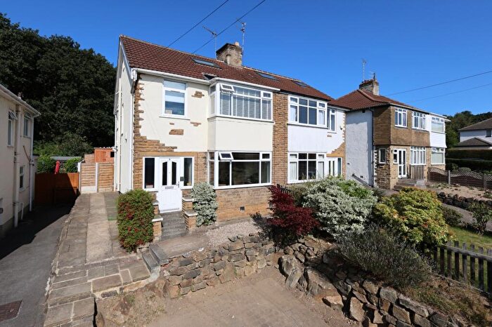 3 Bedroom Semi-Detached House For Sale In Vesper Walk, Leeds, West Yorkshire, LS5