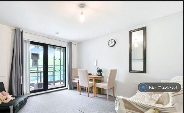 1 Bedroom Flat To Rent In Elder Road, London, SE27