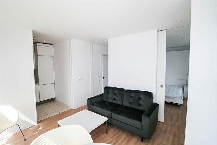 1 Bedroom Apartment To Rent In The Cube West, Wharfside Street, B1