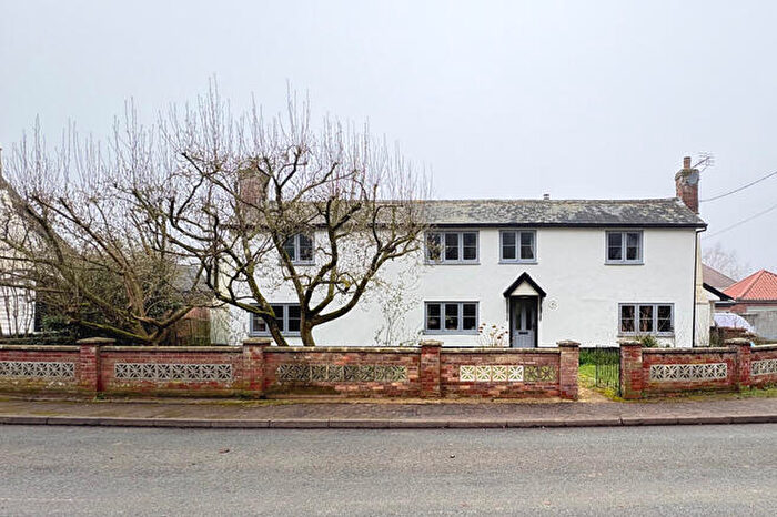 4 Bedroom Detached House For Sale In Wetheringsett, IP14