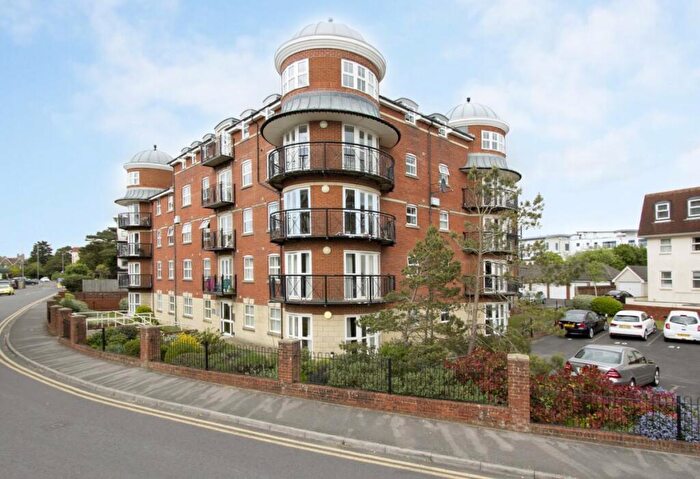 2 Bedroom Flat To Rent In Boscombe Spa Road, Boscombe Spa, BH5