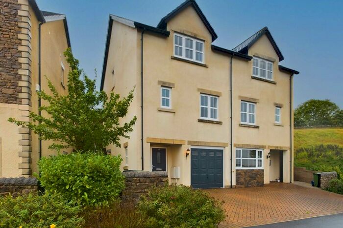 3 Bedroom Semi-Detached House To Rent In Kendal Parks Road, Kendal, Cumbria, LA9