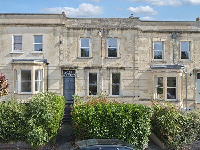 4 Bedroom Terraced House For Sale In Greenway Road | Redland, BS6