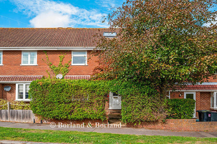 5 Bedroom Semi-Detached House For Sale In Warblington Road, Emsworth, PO10