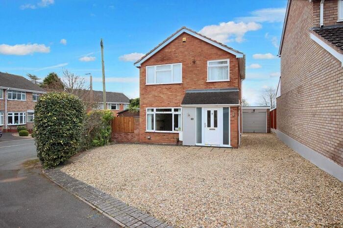 3 Bedroom Detached House To Rent In Carlyle Avenue, Kidderminster, DY10