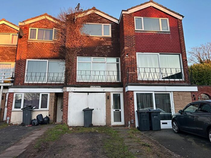 3 Bedroom House To Rent In Nash Square, Birmingham., B42