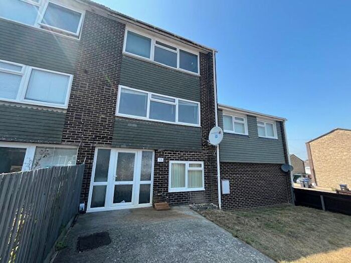 3 Bedroom Terraced House To Rent In Hollows Close, Salisbury, Wiltshire, SP2