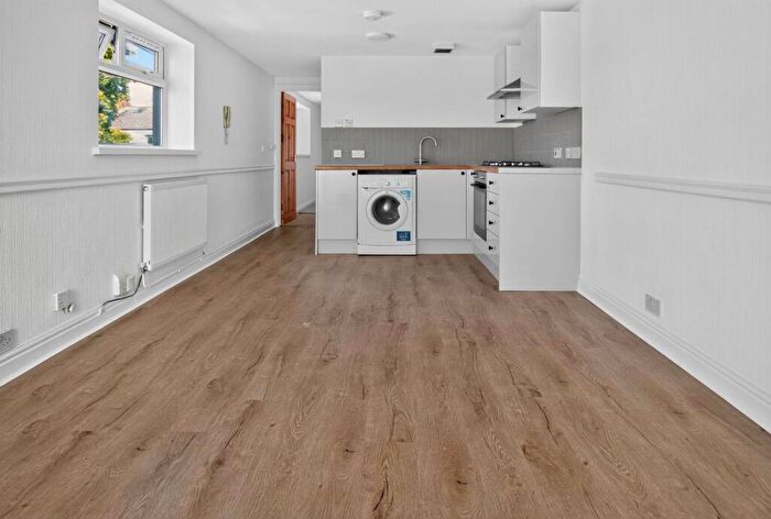 1 Bedroom Flat To Rent In Severn Road, Cardiff, CF11