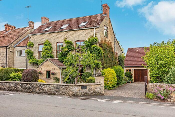 5 Bedroom Detached House For Sale In Northfield Road, Tetbury, GL8