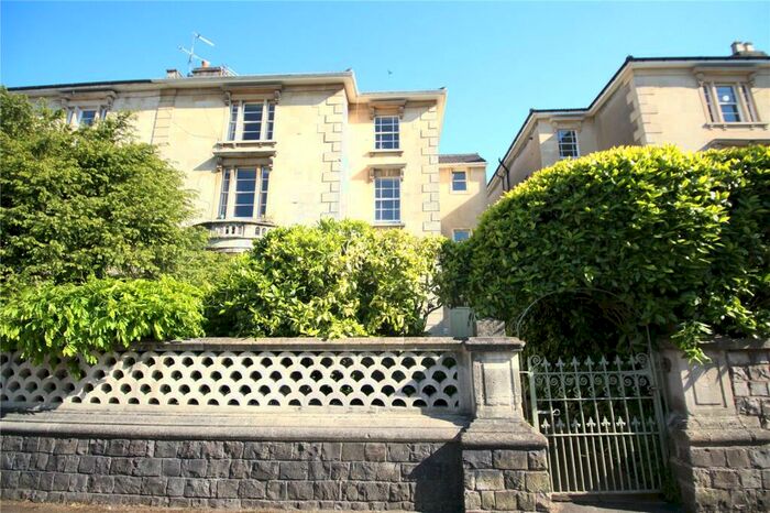 2 Bedroom Apartment To Rent In Redland Park, Bristol, Somerset, BS6