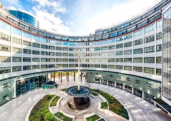 1 Bedroom Flat To Rent In Shepherds Bush, W12