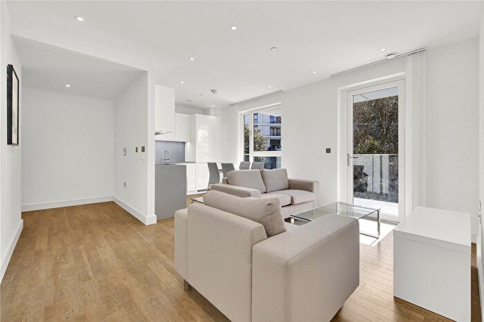 1 Bedroom Flat For Sale In Brent House, Wandsworth Road, Vauxhall, London, SW8