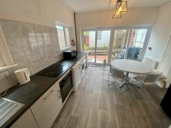 4 Bedroom Property To Rent In Bernard Street, Uplands, Swansea, SA2