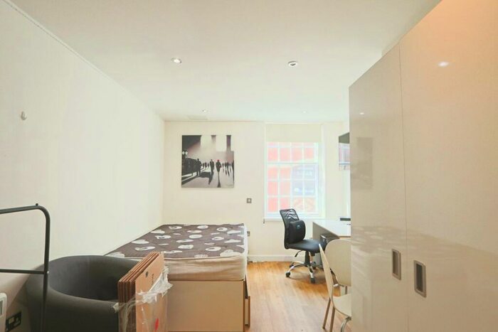 Apartment To Rent In , Frogmore Street, Bristol, BS1