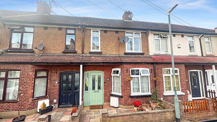 3 Bedroom Terraced House For Sale In Baldwyns Road, Bexley, Kent, DA5