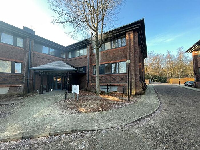 1 Bedroom Flat To Rent In Barley Way, Fleet, GU51