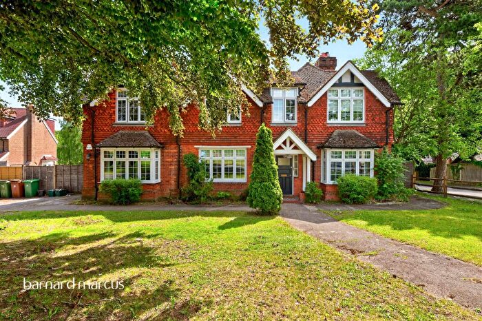 6 Bedroom Detached House For Sale In Sandy Lane South, Wallington, SM6