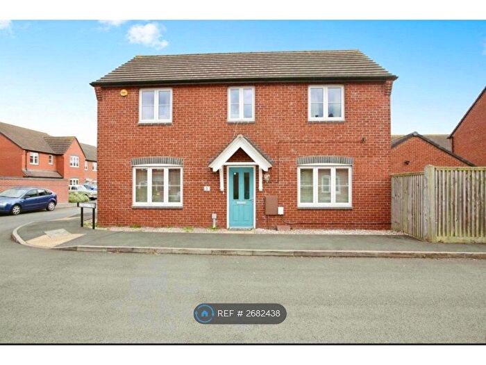 4 Bedroom Detached House To Rent In College Close, Rugby, CV21