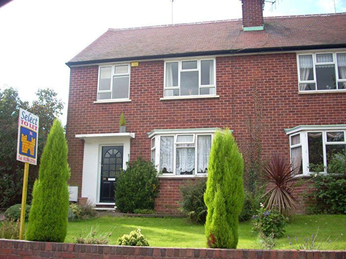 1 Bedroom Flat To Rent In Oak Street, Kingswinford, DY6