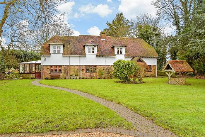 4 Bedroom Detached House For Sale In Bull Lane, Stockbury, Sittingbourne, Kent, ME9