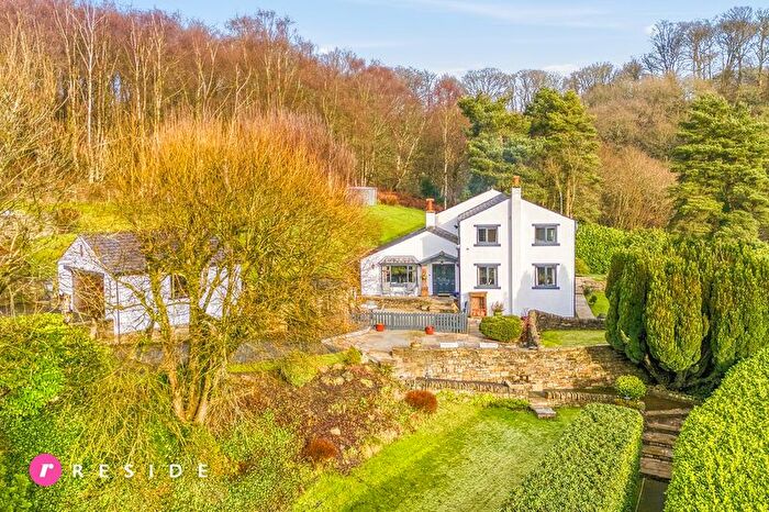 4 Bedroom Detached House For Sale In Gelder Clough Farm, Ashworth Valley, Heywood, OL10