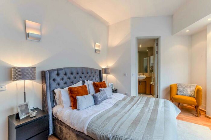 1 Bedroom Flat To Rent In City Road, City, London, EC1V