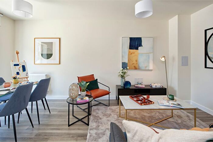 2 Bedroom Barn Conversion To Rent In Springfield Place, Glenburnie Rd, Tooting, London, SW17